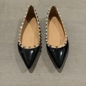 Women’s Black Cream Gold Studded Flats